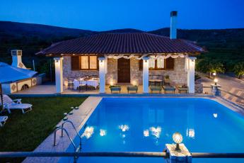 nafplio-aigli-villa.jpg