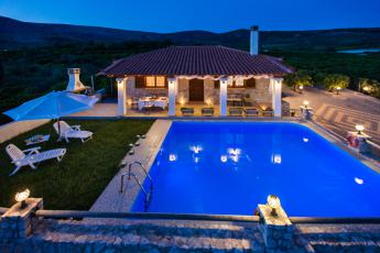 villa-nafplio-aigli.jpg